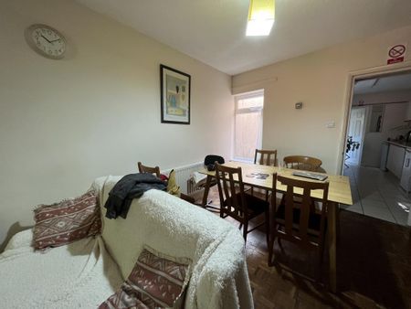 3 bedroom terraced house to rent - Photo 3