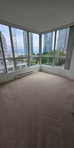 NEW PAINT & NEW CARPET 2 Bd + den at Harbourside Park - Photo 4