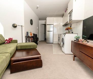 Charming Corner Apartment Mount Eden - Photo 2