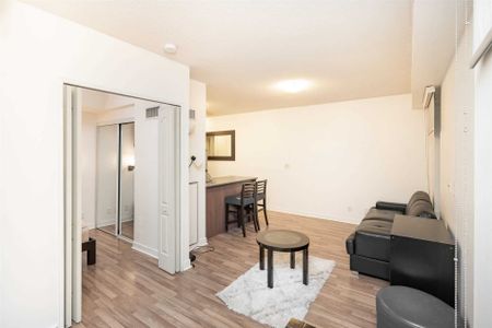 For Lease - 8 Colborne Street Unit# 705, Toronto, Ontario - Photo 3