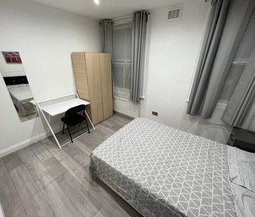 4 bedroom house share to rent - Photo 4