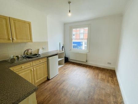 Milford Haven, Milford Haven, SA73 - Photo 4