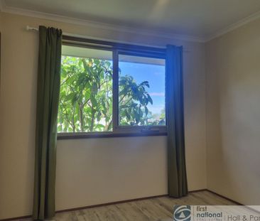 3 bedroom home in a great location - Photo 2