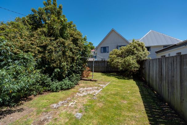 124 Harbour Tce, North Dunedin - Photo 1