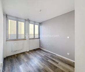 Location Appartement 2 pièces 40 m2 à Clermont-Ferrand - Photo 5