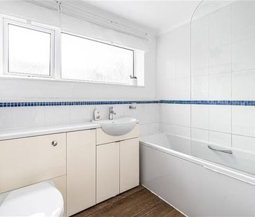 3 bedroom house to rent - Photo 2