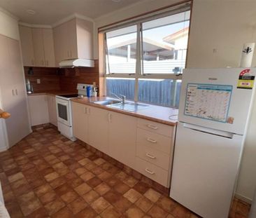 2 bedroom home with carport - Photo 5