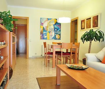 Carrer de l'Encarnació, Barcelona, Catalonia 08025 - Photo 4