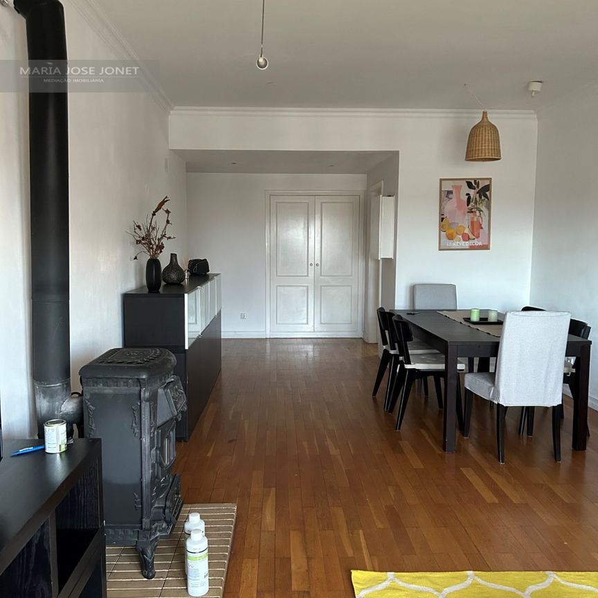 Excelente T1 mobilado e equipado com estacionamento e metro à porta - Laranjeiras - Photo 1