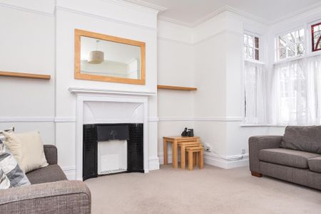 Melrose Avenue, Wimbledon Park SW19 - Photo 2