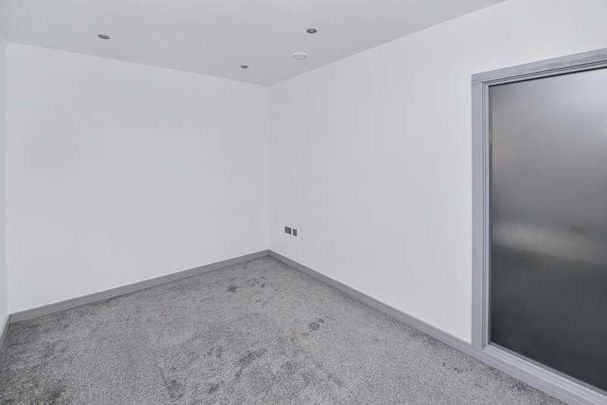 Prospect Hill, Redditch, B97 - Photo 1