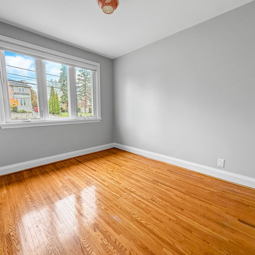 For Lease - 376 Rustic Road Unit# Main, Toronto, Ontario - Photo 1