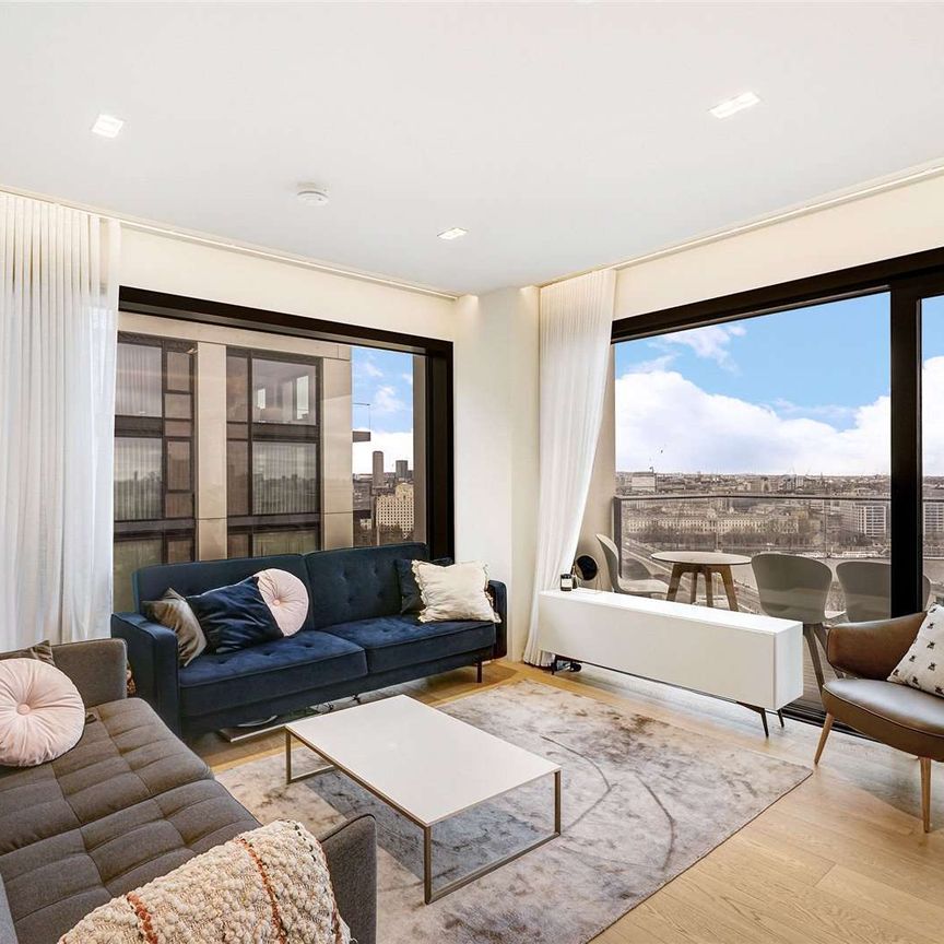 A beautifully furnished, corner one bed apartment with balcony. Showcasing spectacular city views over London. - Photo 1