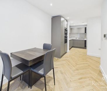 1 bedroom apartment to rent - Photo 2