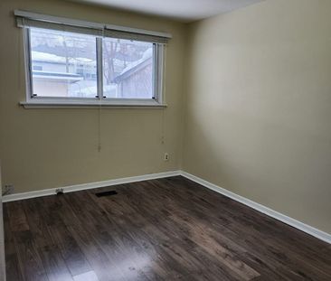 For Lease - 49 Alderbury Crescent, Brampton, Ontario - Photo 3