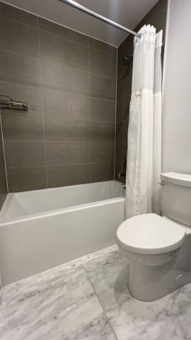 For Lease - 270 Davenport Road Unit# th #17, Toronto, Ontario - Photo 4