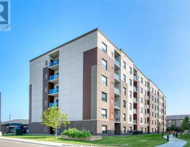 728 BROWNSTONE DRIVE Unit# 406 | 728 BROWNSTONE DRIVE Unit# 406, Lakeshore - Photo 1