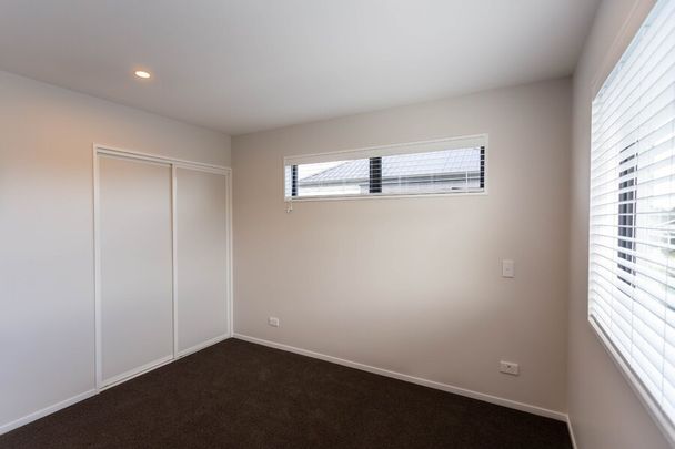 Near New Pet Friendly Townhouse! - Photo 1