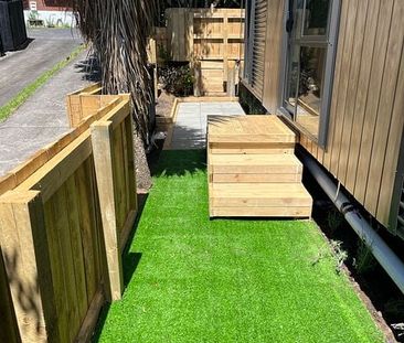 1BD plus studio tiny home Henderson - Pets OK! - Photo 6