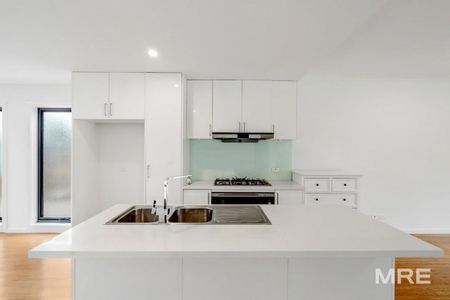 2/11 Moore Avenue, Clayton South - Photo 5