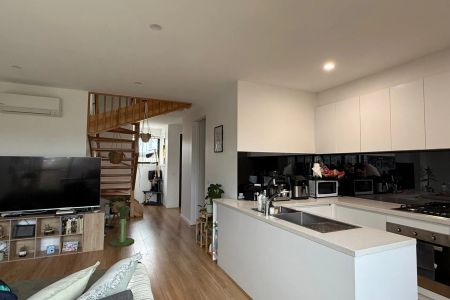 THIS PROPERTY FEATURES: - Photo 4