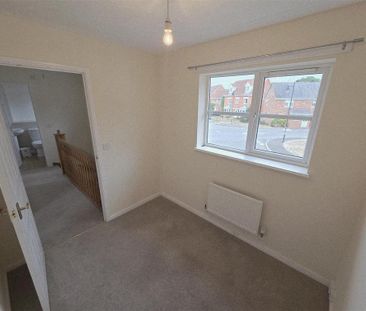 3 bedroom terraced house to rent - Photo 2