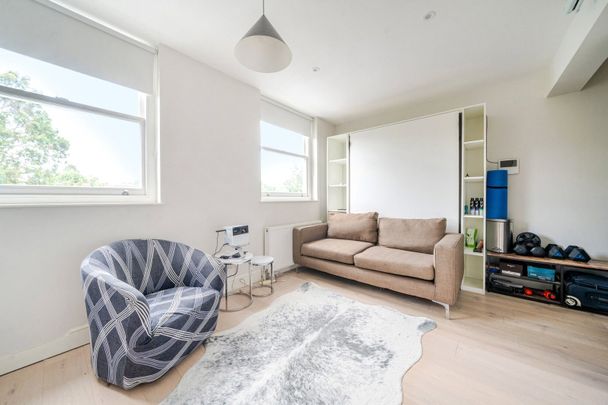 Flat/Apartment to rent - Photo 1