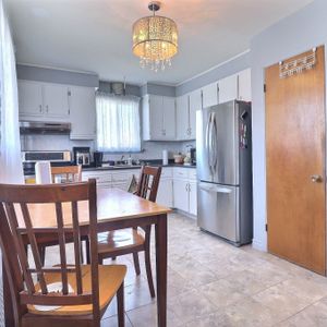 4.5 | Charlesbourg | Dispo : Février - Photo 2