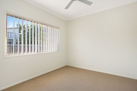 Large corner block! - Photo 4