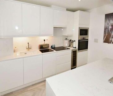 High Road, Buckhurst Hill, IG9 - Photo 5