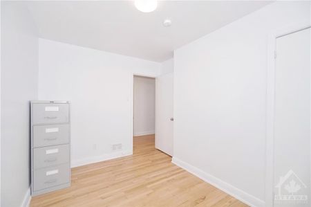 For Lease - 1347 Dorchester Avenue, Carlington - Central Park, Ontario - Photo 4