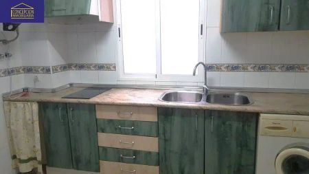 Apartamento de alquiler en Ciudad Jardín - Zoco - Photo 4