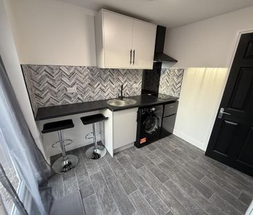 Studio to rent - Photo 5