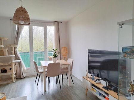 Location Appartement 3 pièces 63m² CHAMBRAY LES TOURS 37170 - Photo 2