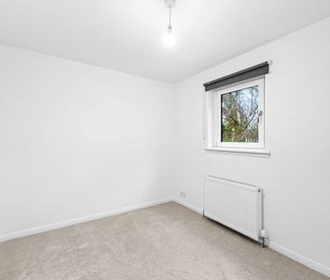 4 bedroom terraced house to rent - Photo 4