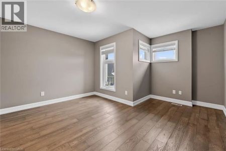 3951 MITCHELL Crescent - Photo 3