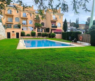 Alquiler de chalet adosado en Calle Cuarzo - Photo 2