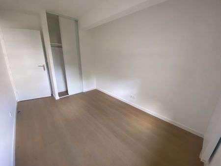 Location Appartement 4 pièces 81m² ST HERBLAIN 44800 - Photo 3