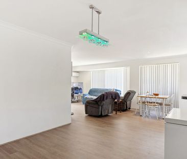 Family-Friendly Home with Powered Workshop - Photo 3
