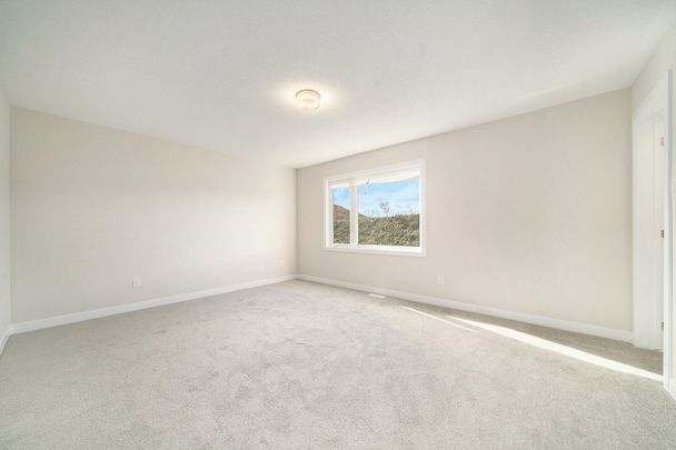 For Lease - 684 Expansion Road, Barrhaven, Ontario - Photo 1