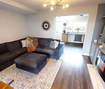 Wycombe Close, Davyhulme, Manchester, M41 - Photo 2