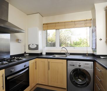 Manor Gardens Godalming, Godalming - 3 bedrooms Property for lettin... - Photo 4