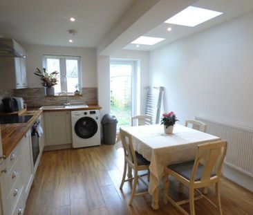 2 bedroom terraced house to rent - Photo 5