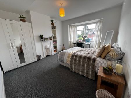 8 Bed Semi-Detached House, Craighill Road, LE2 - Photo 4