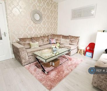 4 bedroom terraced house to rent - Photo 3