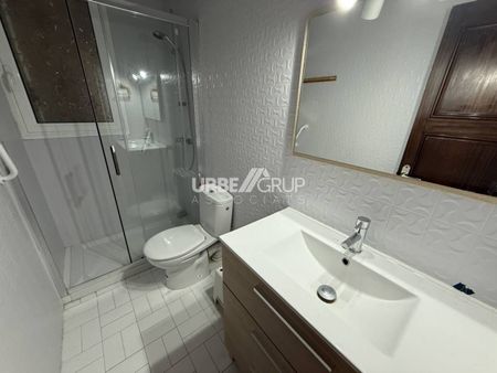 Piso de alquiler en Calle Aurora, Barri del Centre - Photo 3