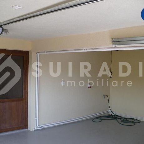 Vilă spațioasă cu 6 camere, teren generos, 3 etaje – Cartier Iris, Strada Oașului S19749 - Fotografie 1