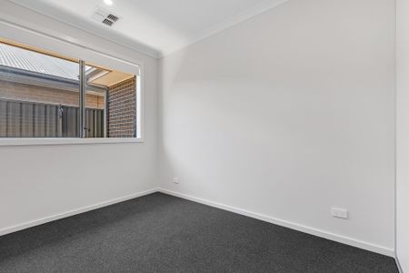 BRAND NEW 4 BEDROOM HOME - Photo 5