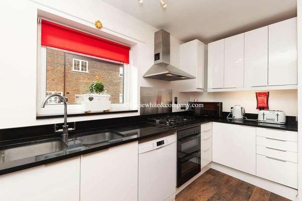 Carlisle Close, Kingston Upon Thames, KT2 - Photo 1