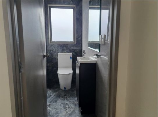 Rent this Lovely Home in Sandringham - Photo 1